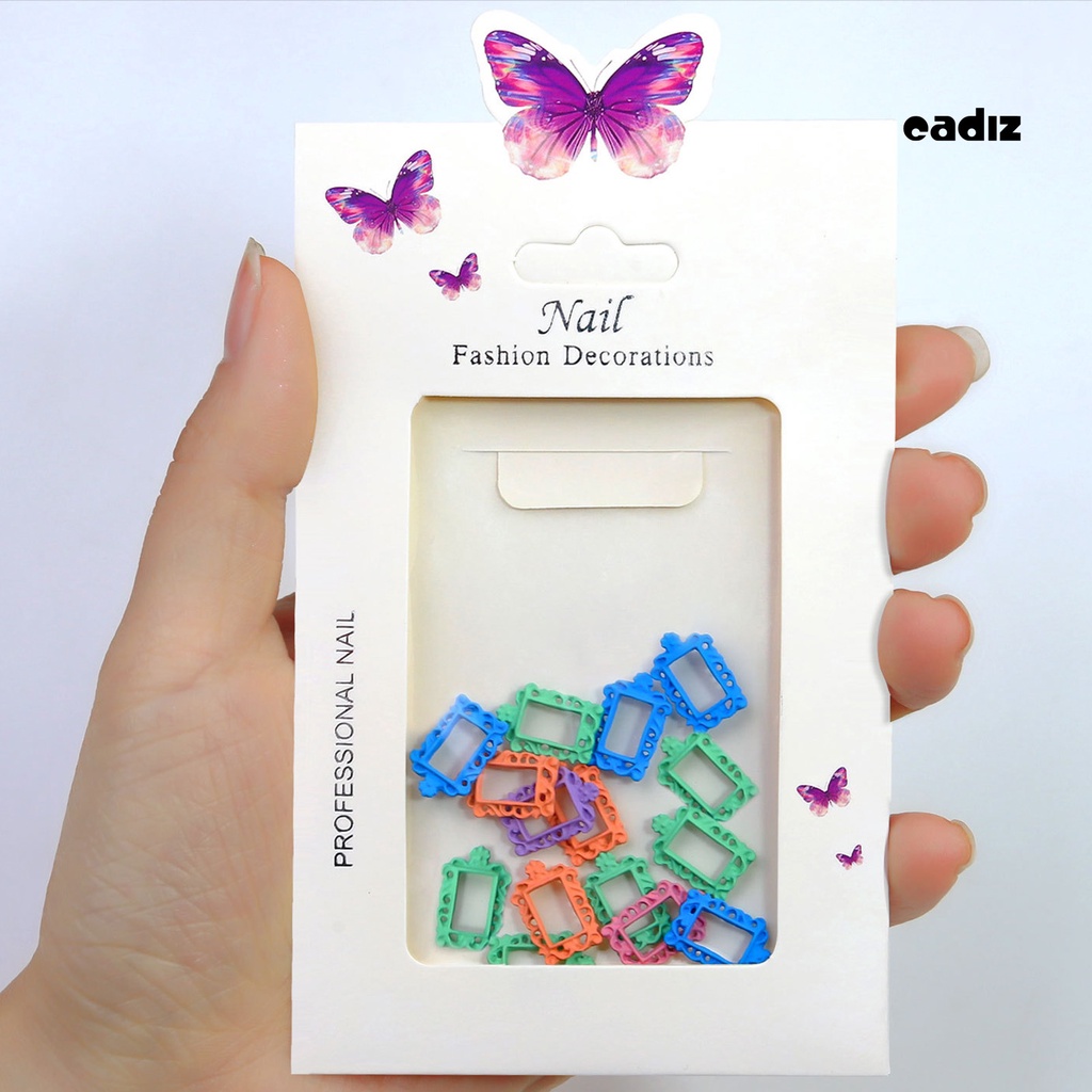 1 Hộp Phụ Kiện Trang Trí Móng Nghệ Thuật Hình Hoa Ba Chiều Viền Rỗng Bằng Hợp Kim Phong Cách Vintage