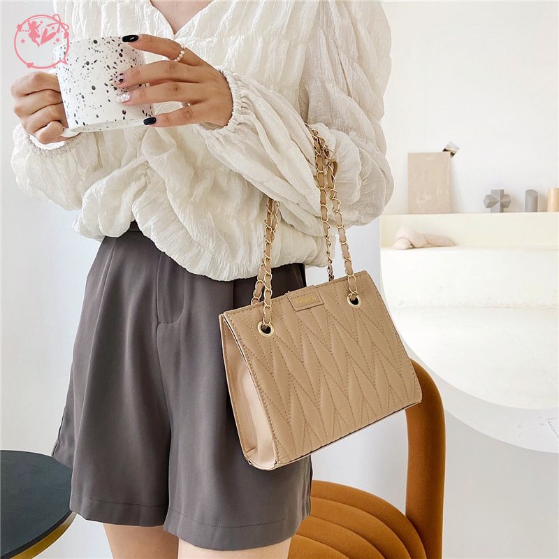 OFF WHITE Túi Đeo Chéo Hình Vuông Chần Bông Màu Trơn Thanh Lịch Có Khóa Kéo (Đen / Trắng / Kaki) TRVN
