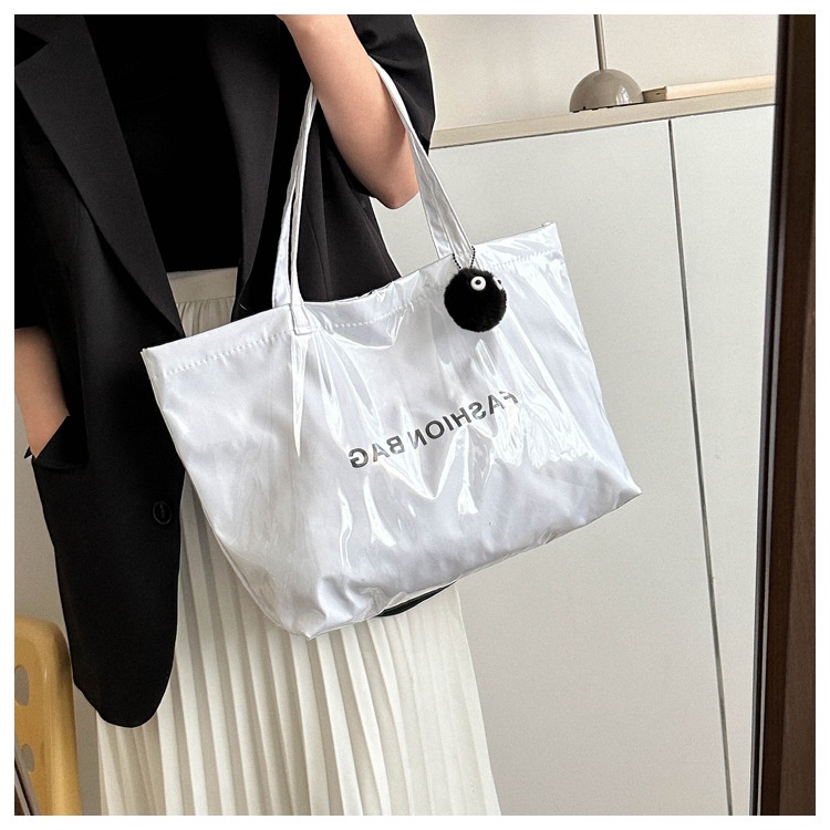 Túi Xách JASMIN NOIR Tote Cỡ Lớn Bằng PVC In Họa Tiết Đơn Giản Cho Nữ