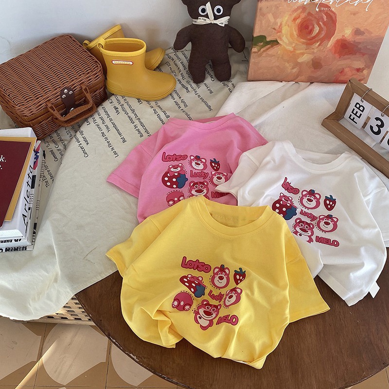 Áo Thun Cotton Tay Ngắn In Hình Gấu Và Dâu Tây Dễ Thương Phong Cách Hàn Quốc Cho Bé 0-7 Tuổi