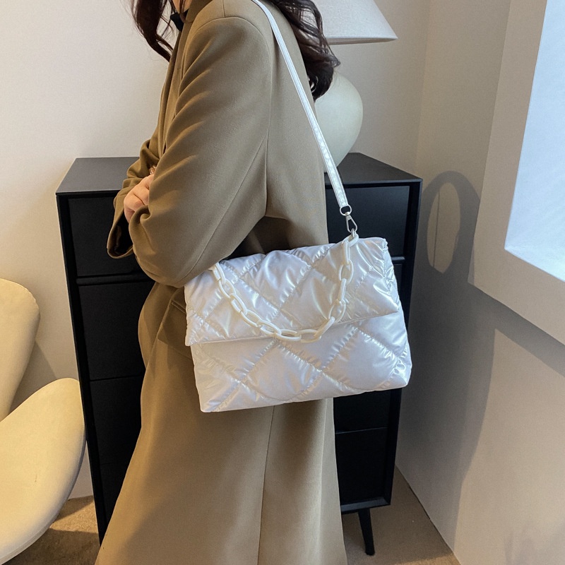 Túi Đeo JASMIN NOIR Chéo Vai Có Đệm Lót Chần Bông Nhỏ Giản Dị Dành Cho Bạn Nữ