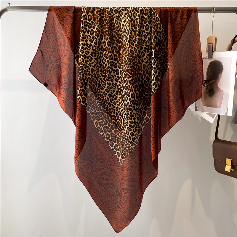 Khăn Quàng Cổ Chống Nắng Mùa Hè Bằng Lụa Satin Kích Thước Lớn 110cm In Họa Tiết Da Báo Cho Nữ