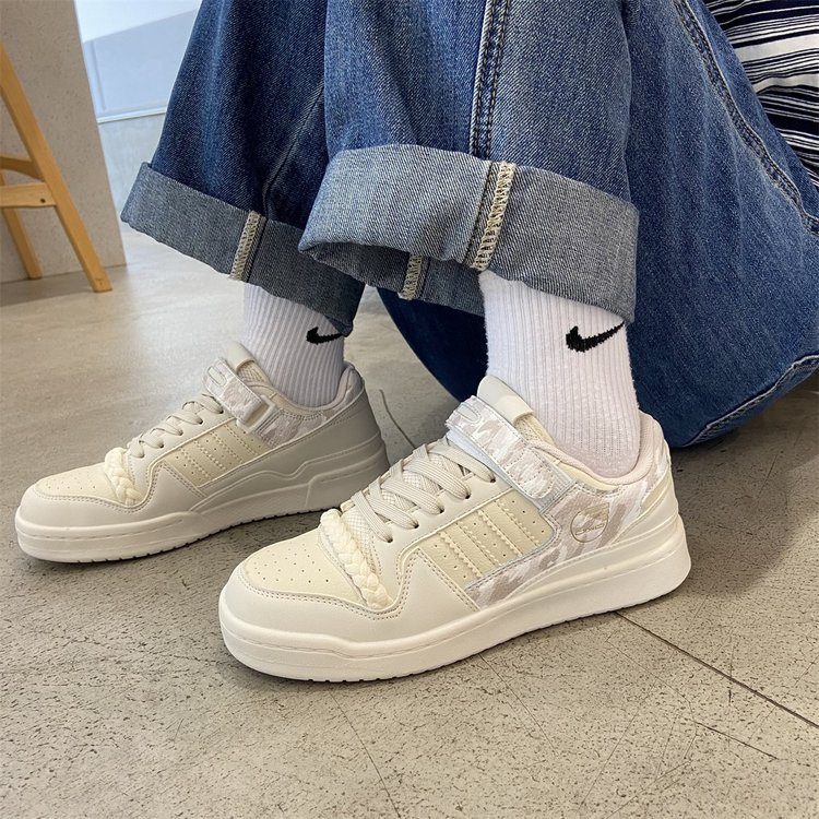 Giày Thể Thao Đế Bằng Chống Mòn Thời Trang Phong Cách retro Cho Nữ