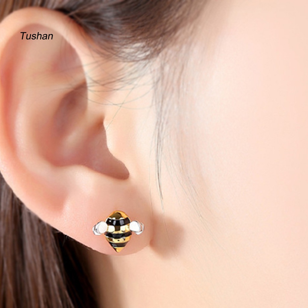 1 Đôi Bông Tai Hình Con Ong Bằng Hợp Kim Thời Trang Dành Cho Nữ