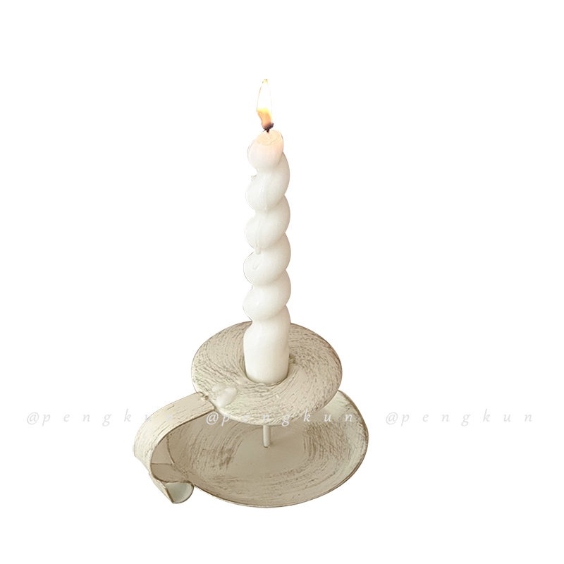 Giá Đỡ Đèn Cầy Bằng Sắt Màu Trắng Phong Cách Trung Cổ Độc Đáo Trang Trí Nhà Cửa