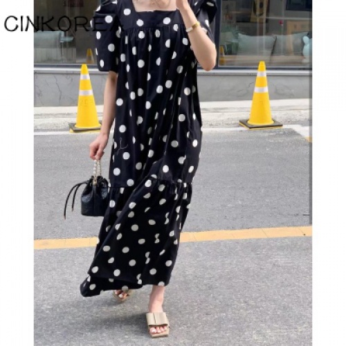Đầm hâm mộ Hàn Quốc sang trọng mùa hè chấm bi nửa tay cổ vuông tay phồng dáng rộng Váy dài nữ Váy dài một mảnh