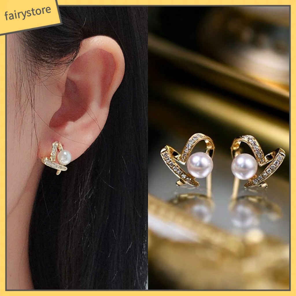 1 Đôi Bông Tai Hình Trái Tim Nạm Đá Lấp Lánh Thời Trang