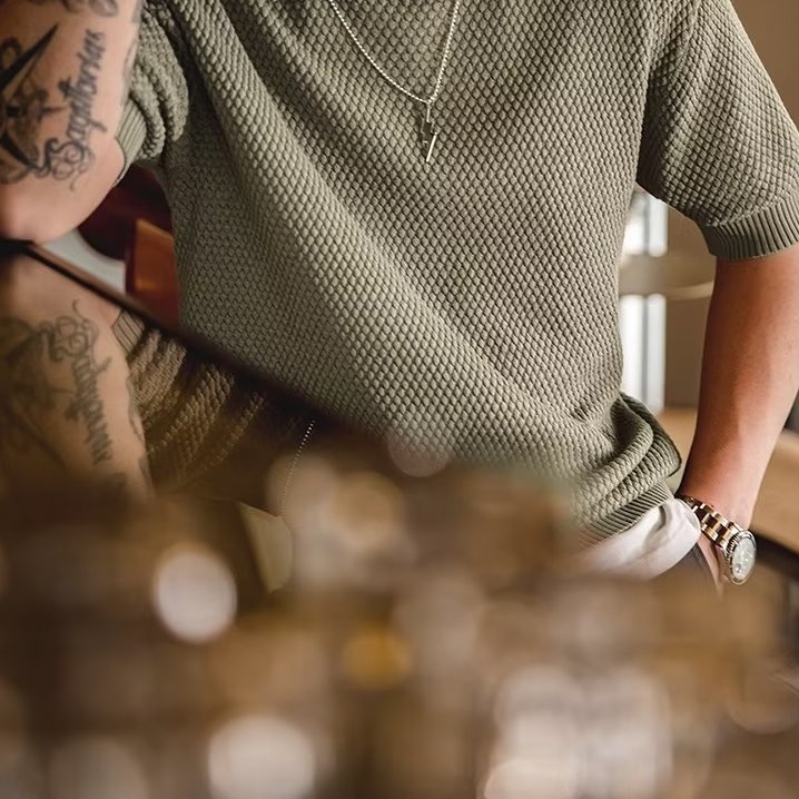 Áo Thun Dệt Kim Tay Lửng Họa Tiết Quả Dứa Ba Chiều Phong Cách Retro Mỹ Hiện Đại