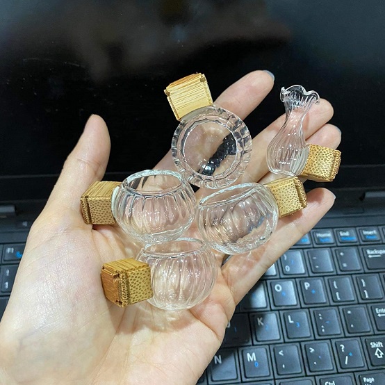 Cóng chim khuyên , hút mật hàng thủy tinh gắn sẵn tai 1.2