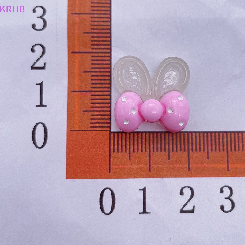 Set 2 Mô Hình Đồ Chơi Xe Hơi Mini Bằng Resin Phát Sáng Dễ Thương Trang Trí Nhà Cửa Sân Vườn Mới