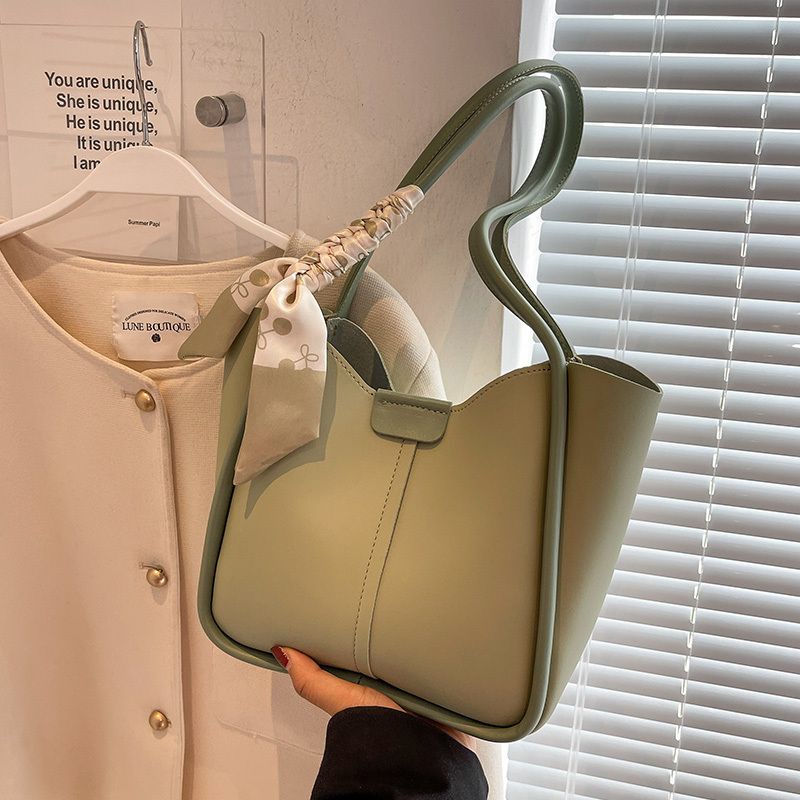 Túi Xách Lụa Cỡ Lớn Màu Tương Phản Phong Cách Mới 2023 Cho Nữ