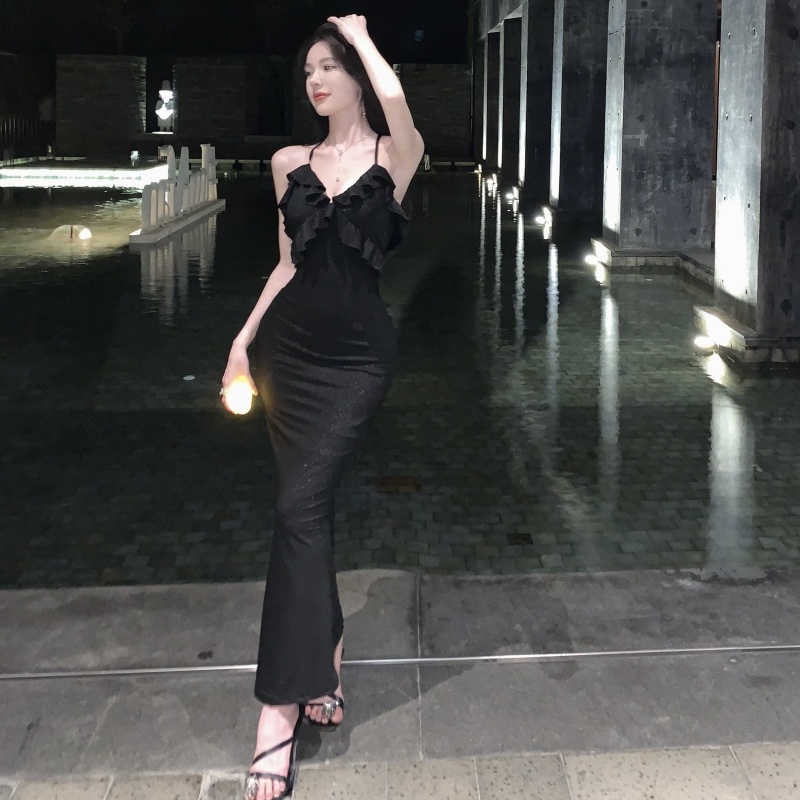 Đầm Lụa Sáng Cổ Chữ V Thời Trang