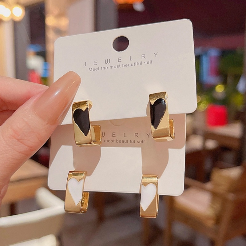 Set 2 Bông Tai Hình Vuông / Trái Tim Thiết Kế Tối Giản Dễ Phối