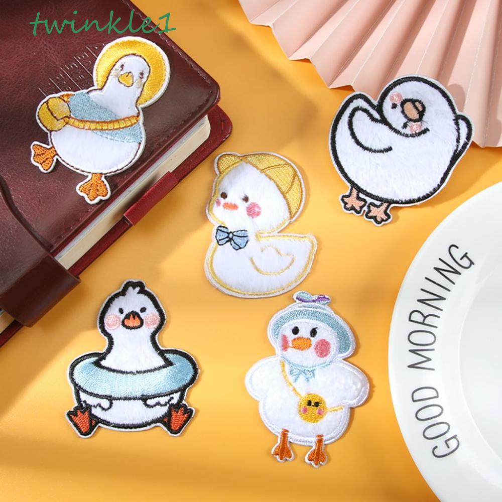 Miếng Dán Vải Lông Nhung Nhiều Kiểu Tự Dính Trang Trí Mũ