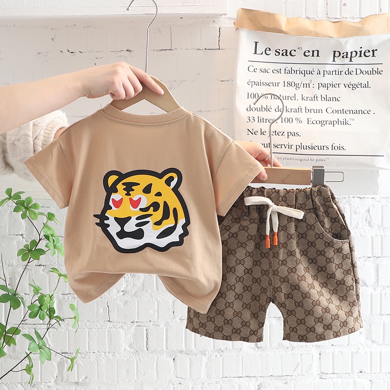 Set Đồ Mùa Hè 2 Món Gồm Áo Thun In Họa Tiết Hổ + Quần Caro Cho Bé Trai