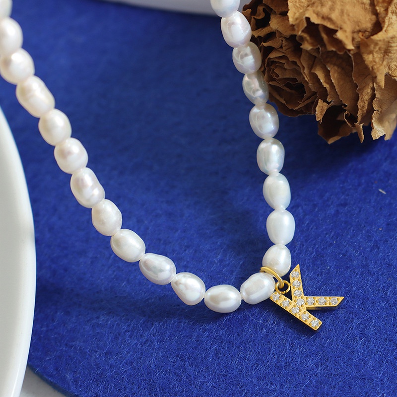 Freshwater Vòng cổ 26 Chữ Cái Khảm Đá zircon Toàn Diện Bằng Thép Titan Mạ Vàng Kim