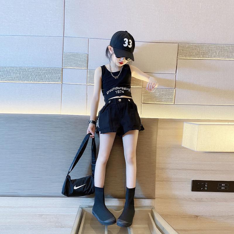 Bộ đồ bé gái 15-45kg Bộ đồ ba mảnh thời trang phong cách nước ngoài mỏng vừa và lớn cho trẻ em