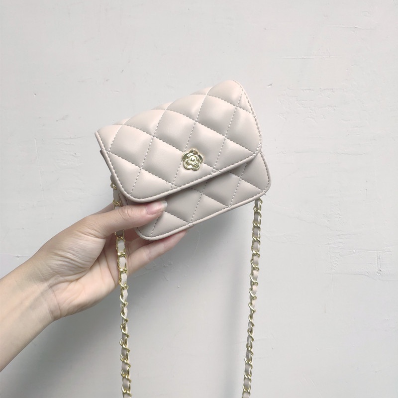 Túi Xách Đeo Vai Kiểu Vuông Nhỏ Đính Đá Phối Dây Xích Thời Trang Sành Điệu