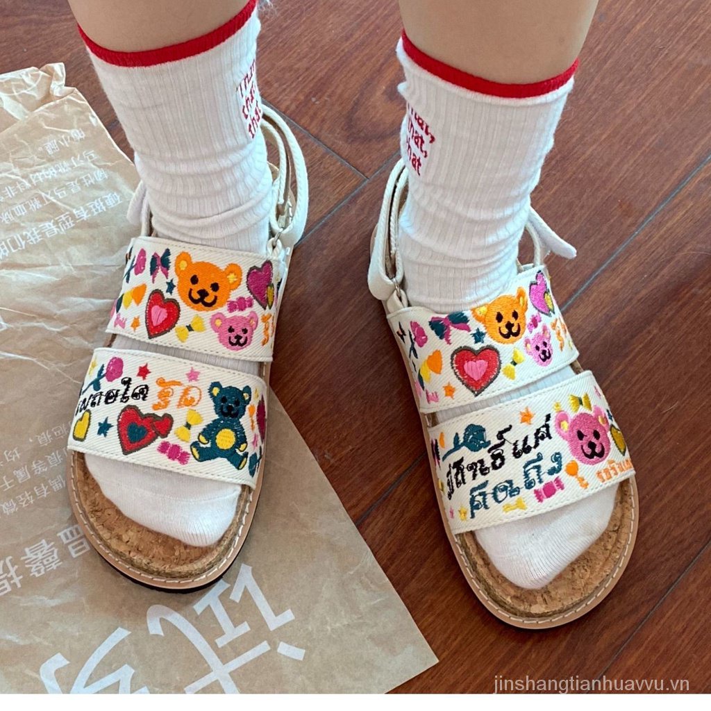 Giày Sandal Vải Lanh Đế Thấp Hở Ngón Thêu Họa Tiết Hoạt Hình Phong Cách Nhật Bản