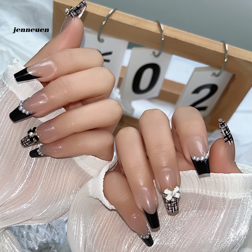 Set 24 Phụ Kiện Đính Trang Trí Móng Tay Hình Nơ Xinh Xắn