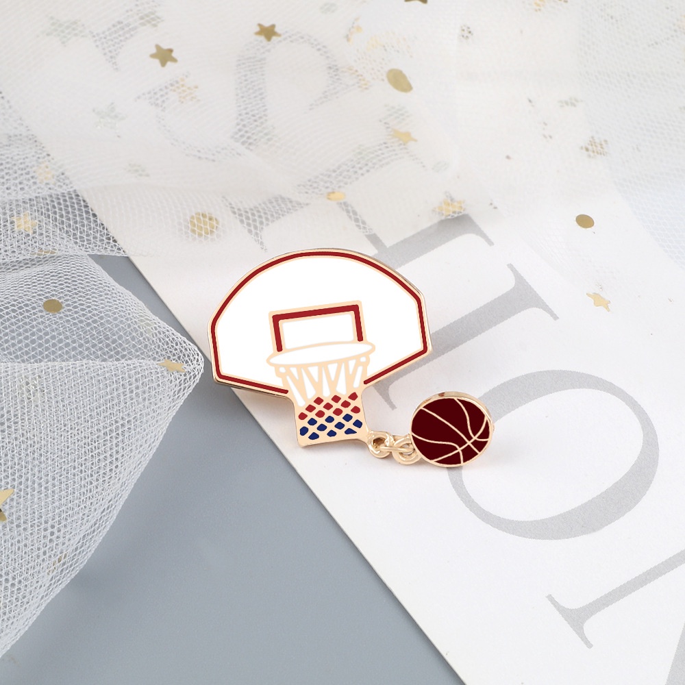 Ghim Cài Áo Hình Trái Bóng Thể Thao Cho Bạn Bè