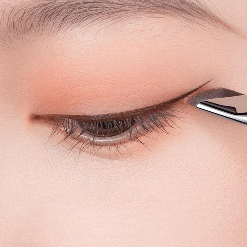Cọ kẻ mắt góc siêu mỏng / double head sickle eye details smudge brush / lower eyelid eyeshadow chi tiết đồ trang điểm