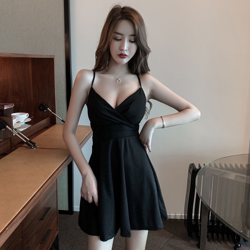 Mới mùa hè pháp mỏng áo ngực váy hộp đêm sexy tính khí váy dây đeo váy ngắn