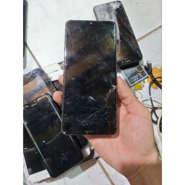 Cụm xác Nokia 2.4  sống full hư màn hình