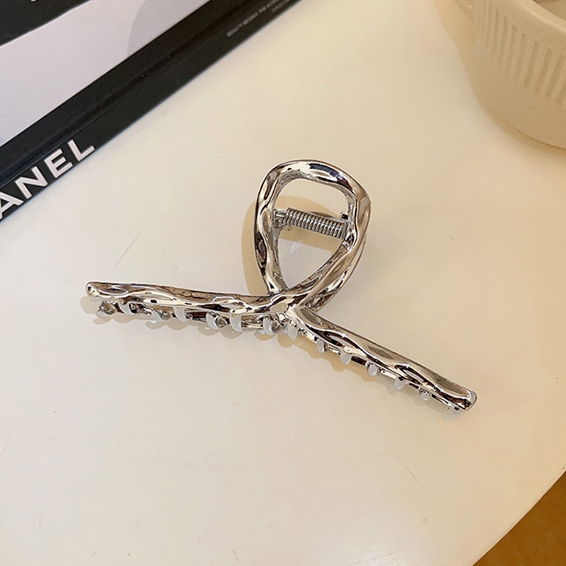 Kẹp Tóc Lớn Bằng Kim Loại Màu Vàng Hình Cá Mập Cho Nữ