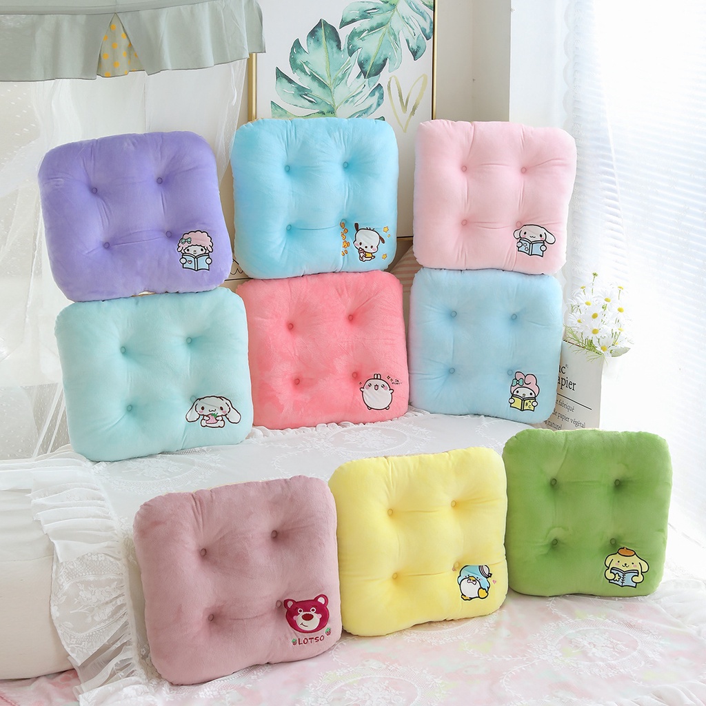 Gối Đệm Ghế Sofa Giữ Ấm Chống Trượt Dày Dặn Hình Gấu / Dâu Tây GT2 Sanrio Pochacco Lotso
