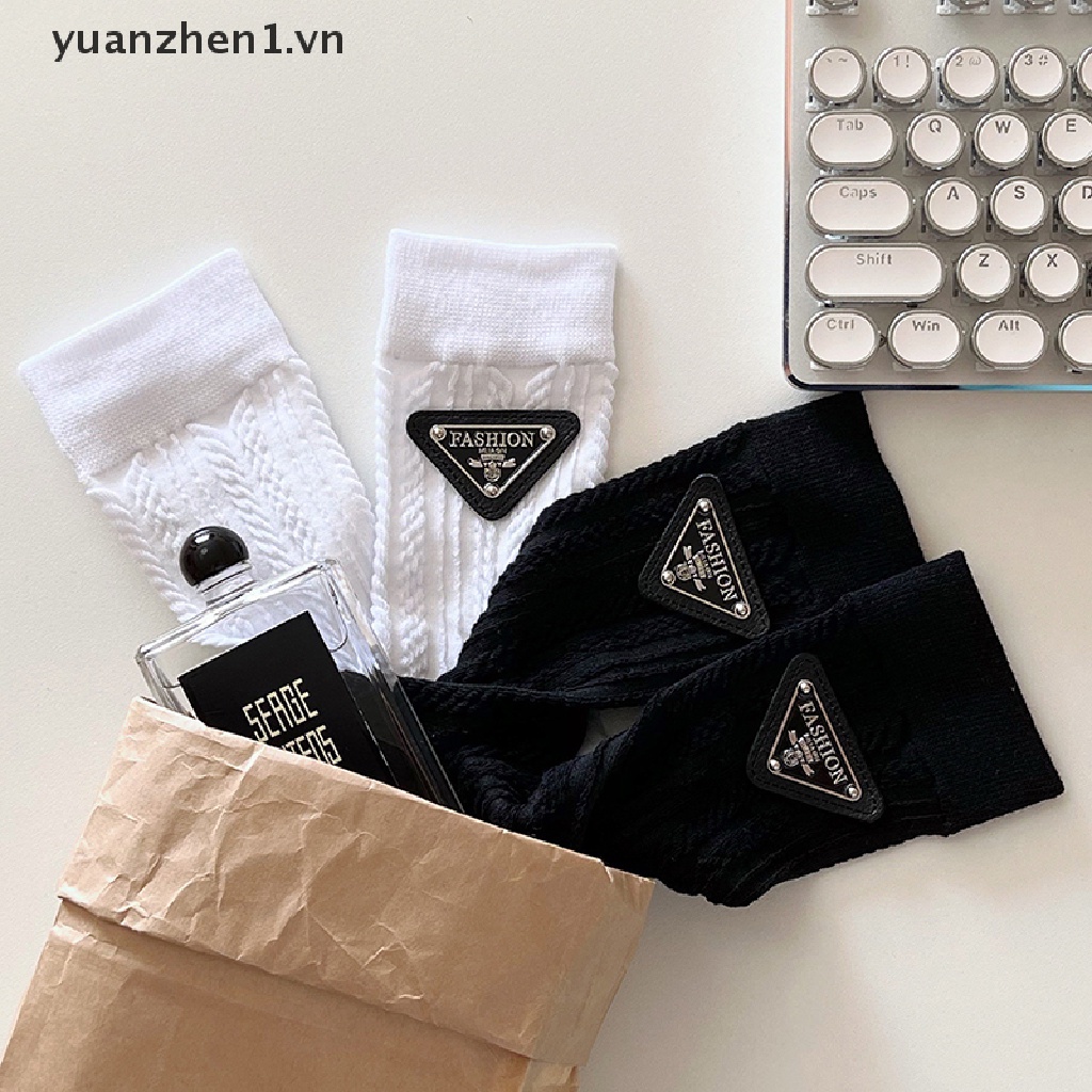 1 Đôi Tất Giữ Ấm Thêu Chữ Thời Trang