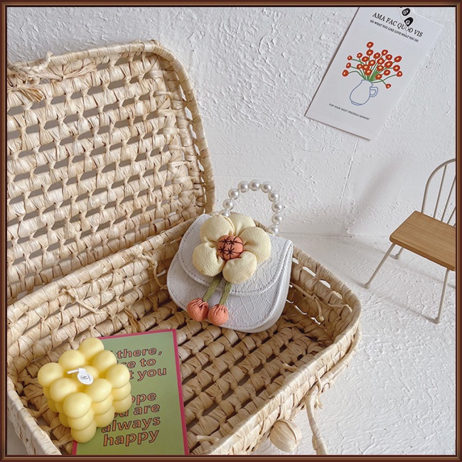 Túi Xách Da Pu Đeo Chéo Phối Ren Hoa Đính Ngọc Trai Thời Trang Cho Bé Gái