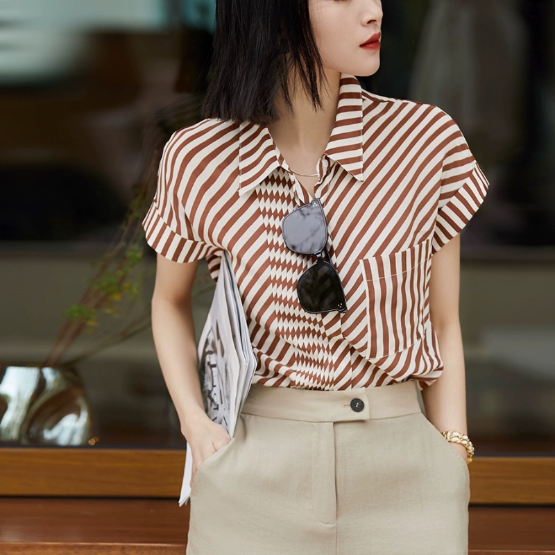Áo Sơ Mi Lụa Nữ Thần Tay Khâu Bằng Tay Gấp Được Không Đối Xứng Q