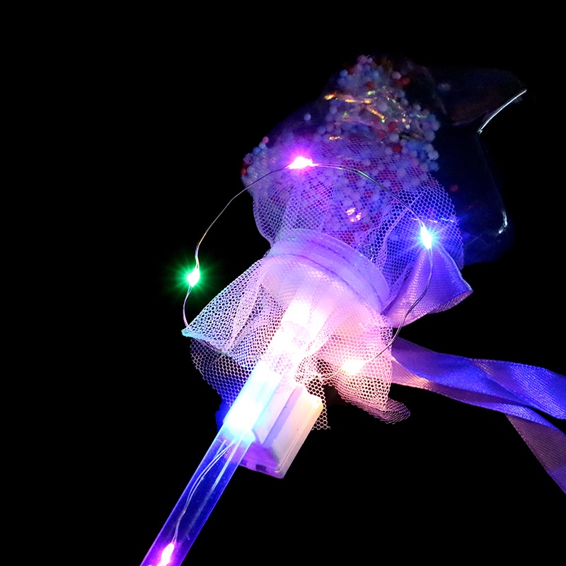 Que Gắn Ngôi Sao Năm Cánh Dễ Thương Cho Bé Gái