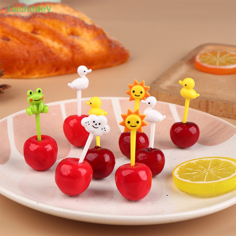 Bộ 8 Nĩa Ăn Trái Cây / Tráng Miệng Hình Động Vật Hoạt Hình Mini Cho Bé