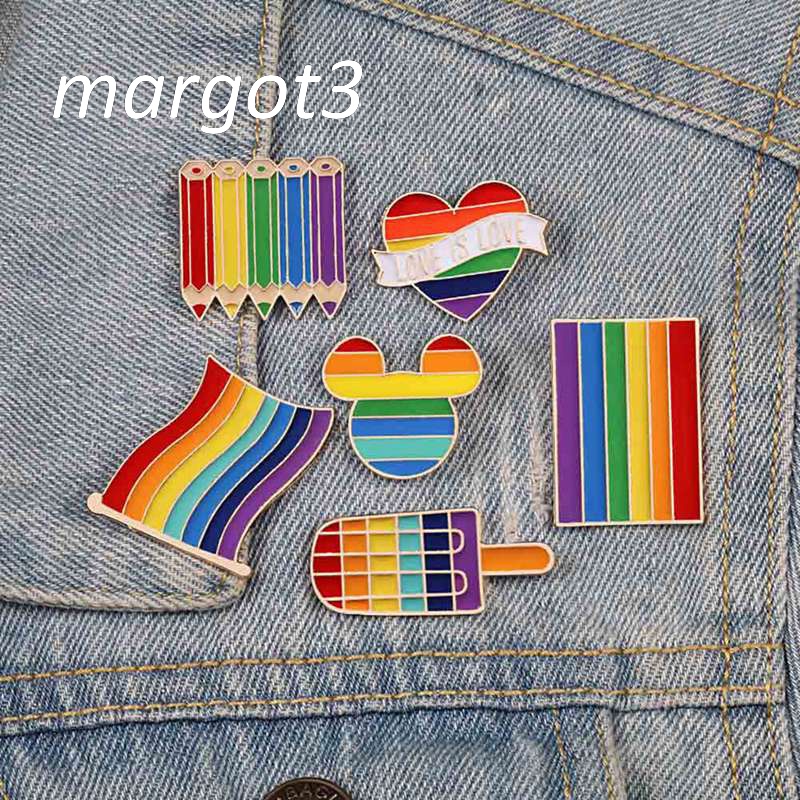 Ghim Cài Áo Hình Lá Cờ Dễ Thương