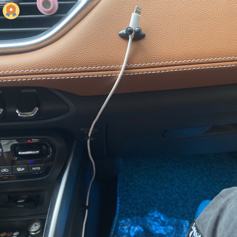 Bộ 8 Kẹp Dây Sạc Tai Nghe / Dây Cáp USB HYJP2 Đa Năng Cho Xe Hơi