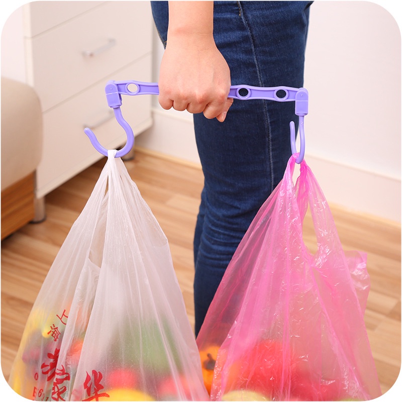 Móc Quần Áo Bằng Nhựa Có 5 Lỗ Treo Đồ Tiết Kiệm Diện Tích