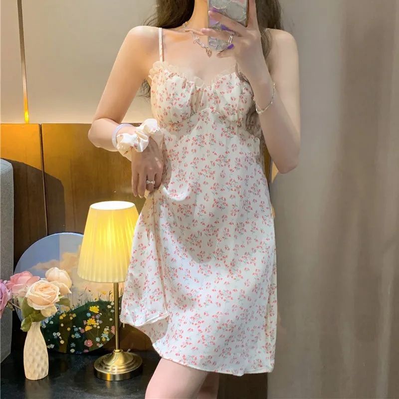Đồ ngủ Hai Dây Có Mút Đệm Ngực In Hoa Dễ Thương Thời Trang Mùa Hè Quyến Rũ Cho Nữ
