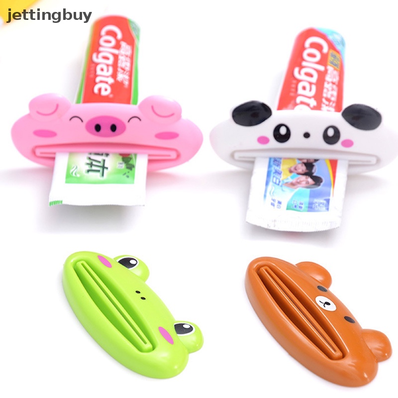 Set 4 Dụng Cụ Phun Kem Đánh Răng Họa Tiết Hoạt Hình Dễ Thương