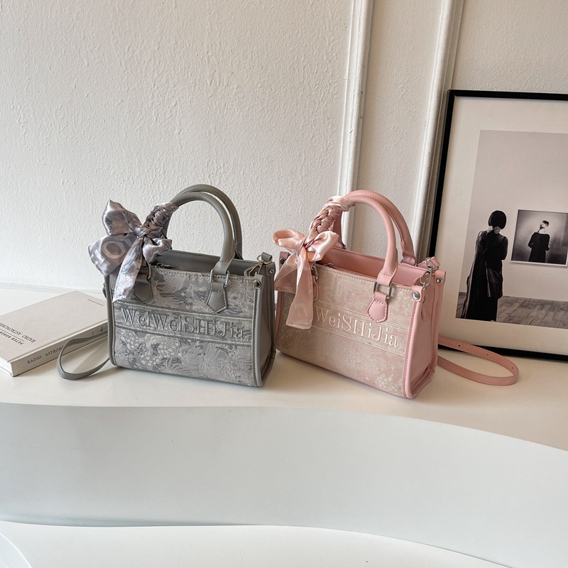 Túi Xách Đeo Vai Phong Cách Âu Mỹ Thời Trang 2023 Cho Nữ