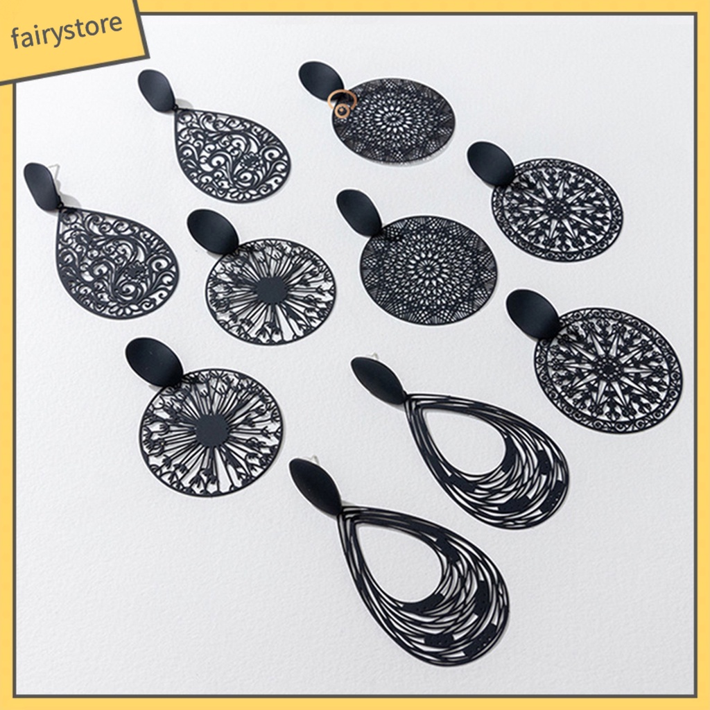 1 Đôi Bông Tai Thiết Kế Rỗng Màu Đen Phong Cách Retro