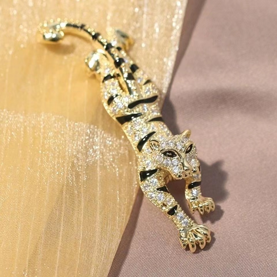 Ghim Cài Áo Hình Con Hổ Đính Đá Nhân Tạo Thời Trang