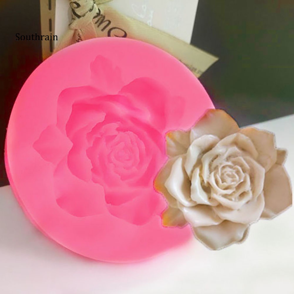 Khuôn Cắt Bánh Bằng Silicone Hình Hoa Hồng Tiện Dụng