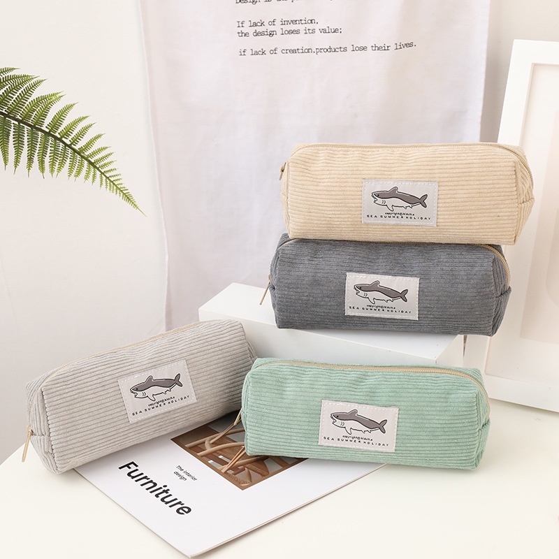 Bóp Viết Vải Nhung Kẻ Hình Cá Mập Dễ Thương