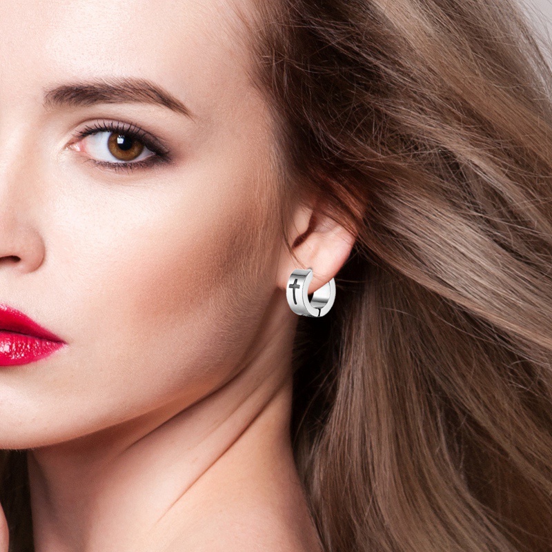 1 Khuyên Tai Hình Thánh Giá Bằng Thép Không Gỉ