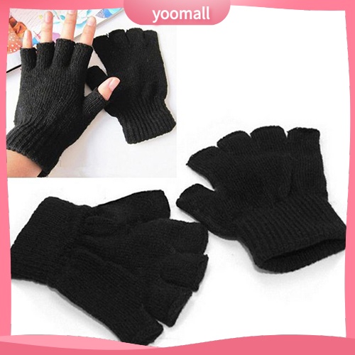 1 Đôi Găng Tay Hở Ngón Giữ Ấm Mùa Đông Màu Đen