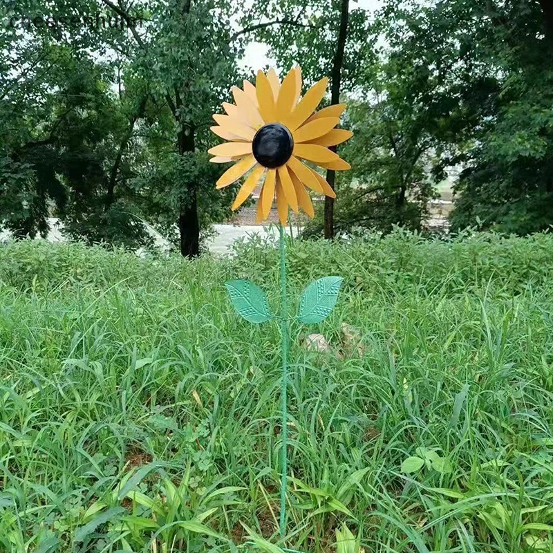 Cối Xay Gió Bằng Kim Loại Hình Hoa Hướng Dương Trang Trí Sân Vườn