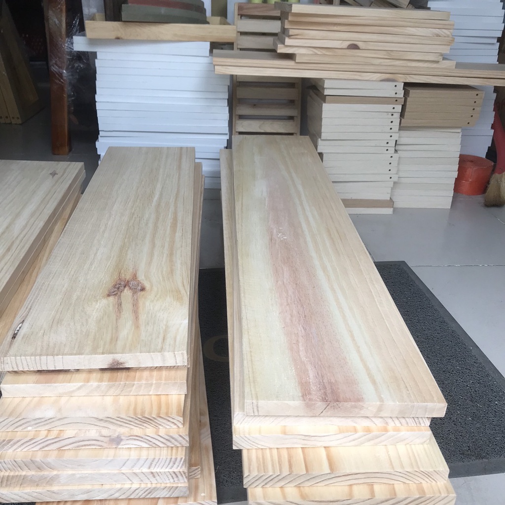 Tấm gỗ thông làm mặt kệ trang trí mặt rộng 20cm dài 80-100cm dày 18mm  đã chà láng bằng giấy nhám