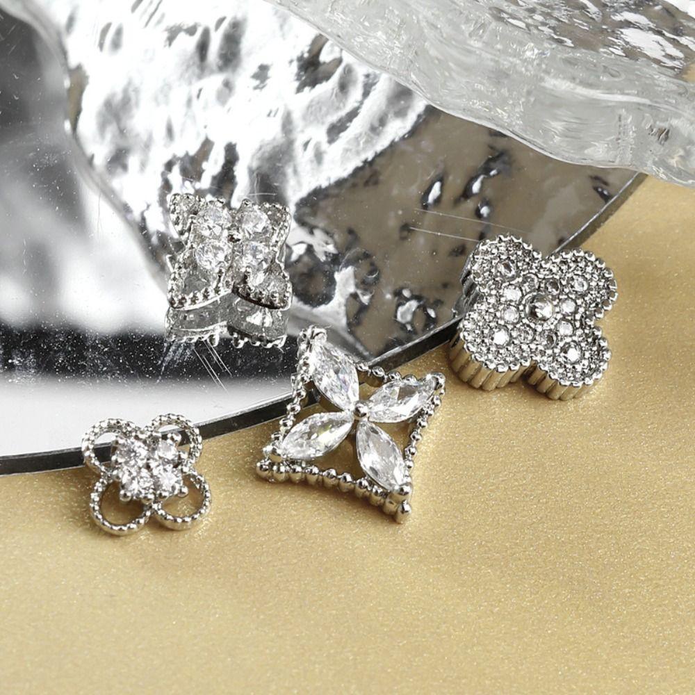 Phụ Kiện Trang Trí Móng Tay Sang Trọng DIY|Thảm Trải Sàn Họa Tiết Cỏ Bốn Lá Xinh Xắn Chất Lượng|Phụ Kiện Trang Trí Móng Tay Bằng Hợp Kim Charms